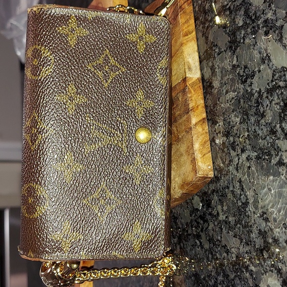 Louis Vuitton Porte Monnaie Billets Tresor, Vintage LV Wallet - Picture 1 of 17